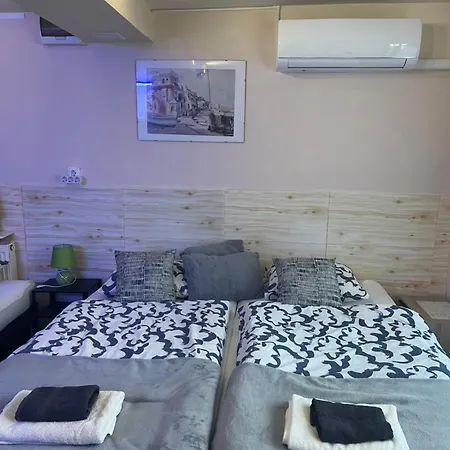 Budapest Airport فيتْشيش