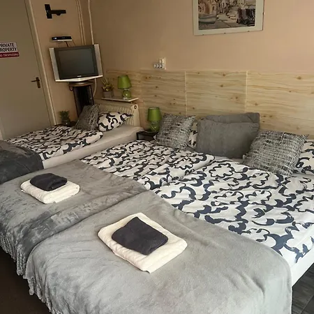 Budapest Airport فيتْشيش